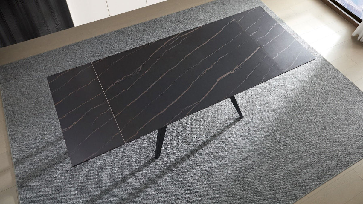Tavolo GIOELE gamba nera piano marmo nero